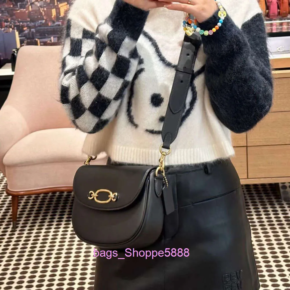 All'ingrosso della fabbrica Baobao Womens 2024 New Harley 23 Borsa da sella in metallo Carriage Flip One spalla Crossbody