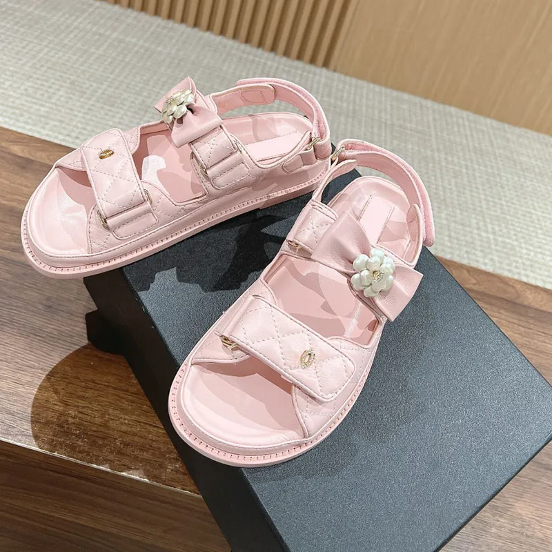 Klassiska kvinnors sandaler designer Lychee Cowhide Beach Shoe Platform Heels Slides With Bowknot Strass Pearl Casual Shoe Pink Green Black Quilted Texture Leisure Shoe