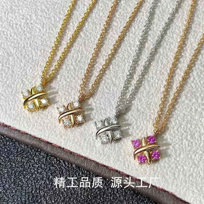 Tf home Hochwertige Anhänger-Halsketten, Kreuz-X-förmige Gold-Diamant-Halskette für Damen, Light Edition, schlicht und klein, mit vier Krallen