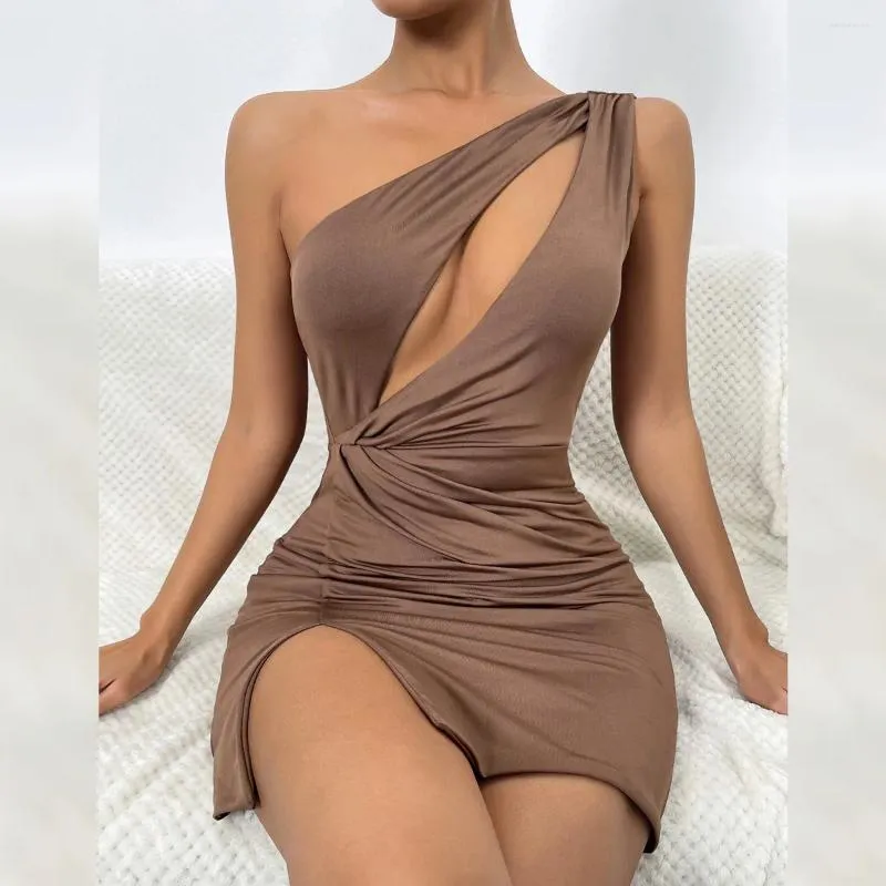 Robes décontractées Sexy Creux Plis Mini Discothèque Pour Femmes Une Épaule Sans Manches Robe Moulante Été Dos Nu Slim Split Party