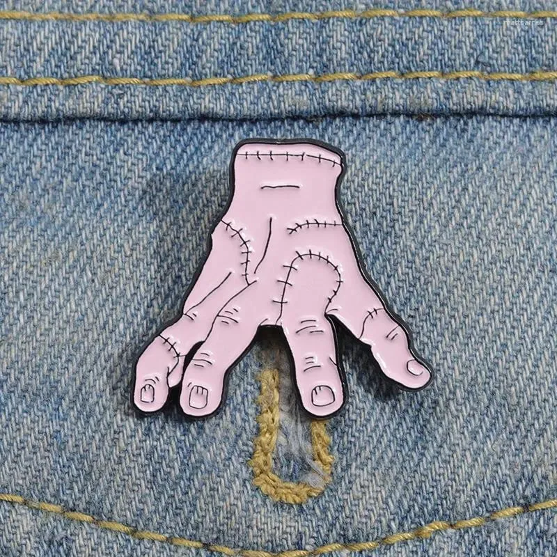 Broszki amerykańskie kreskówkowe kreskówki Enamel Pins Terror punkowe ręce klapy metalowe dekoracyjne ubrania kołnierz hat worka na szpilka Prezenty biżuterii