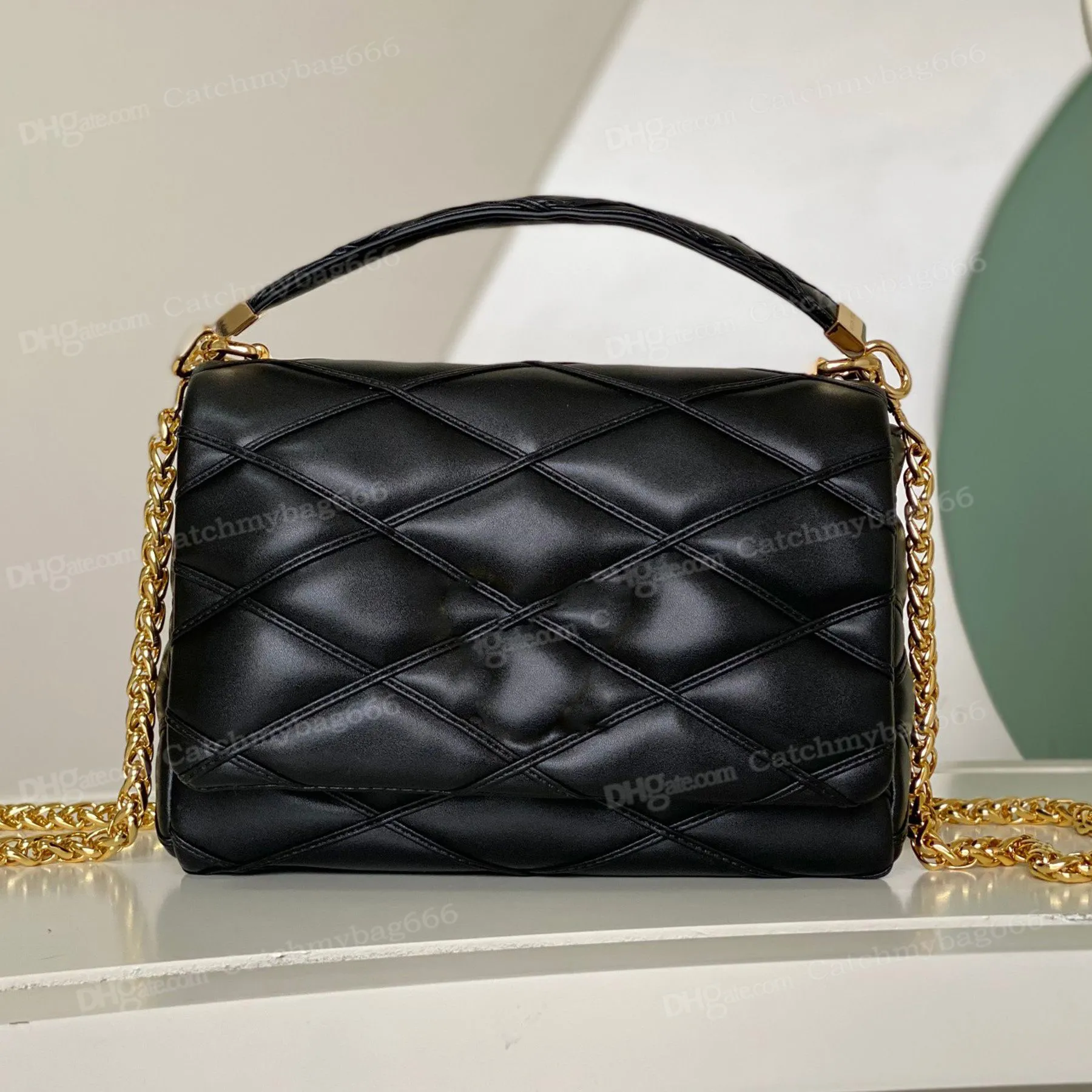 New Top Quality GO-14 Chain Shoulder Bag Luxury Designer Elegant Lambskin Handbag Women Golden Hardware Twist Lock Crossbody Bag 2024 Spring