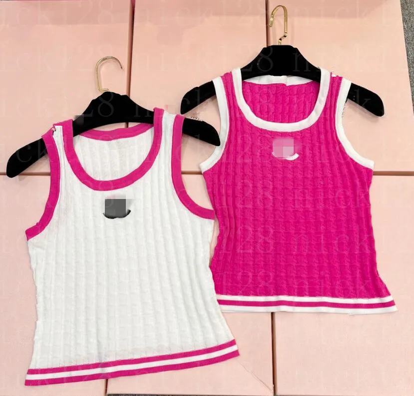 24 Womens tank top designer Vest Summer Top T-shirt Vest Casual Sleeveless vest classic style Available in a variety of colors 309