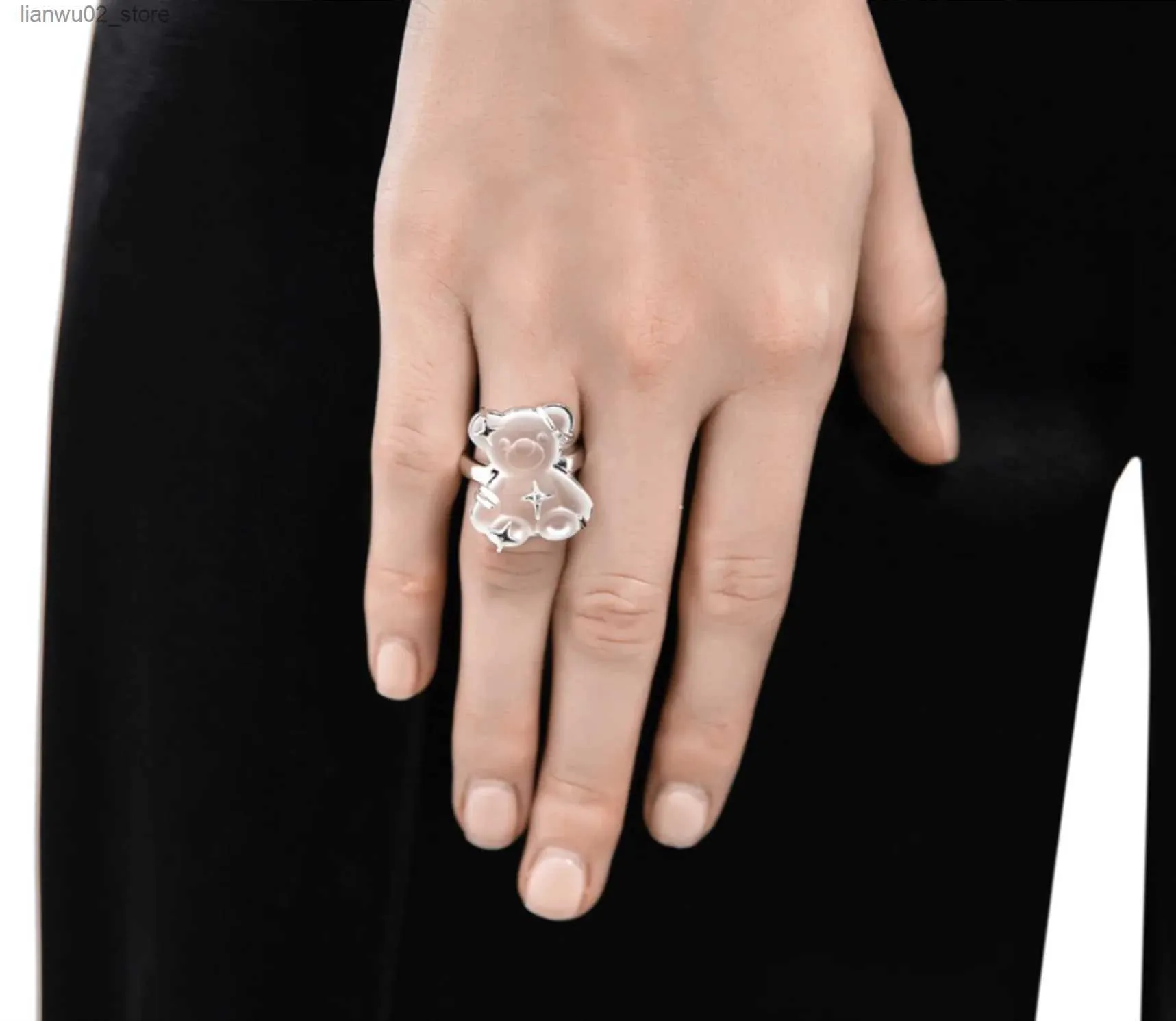 Anéis de casamento Nova tendência Bonito e adorável anéis de urso de doces acrílicos congelados adequados para joias da moda feminina Q240315