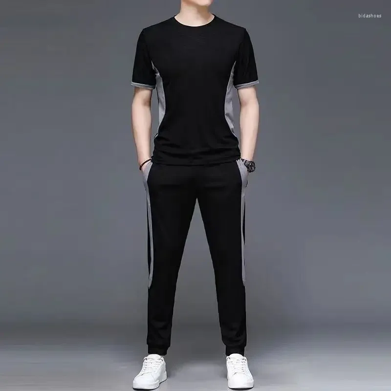 メンズトラックスーツ男性Tシャツグレートラックスーツスポーツウェアトップジョギングスポーツスーツメンのためのロゴ服なしジムパンツセットスムーズなスタイリッシュ
