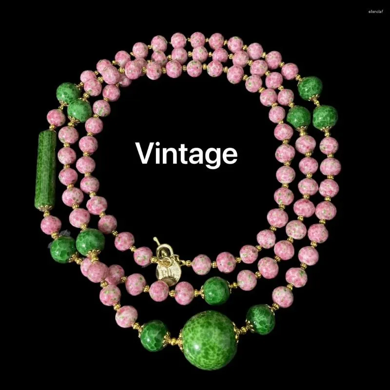 Hänge halsband italiensk stil vintage elegant lång smaragd rund rosa glas delikat pärlhalsband