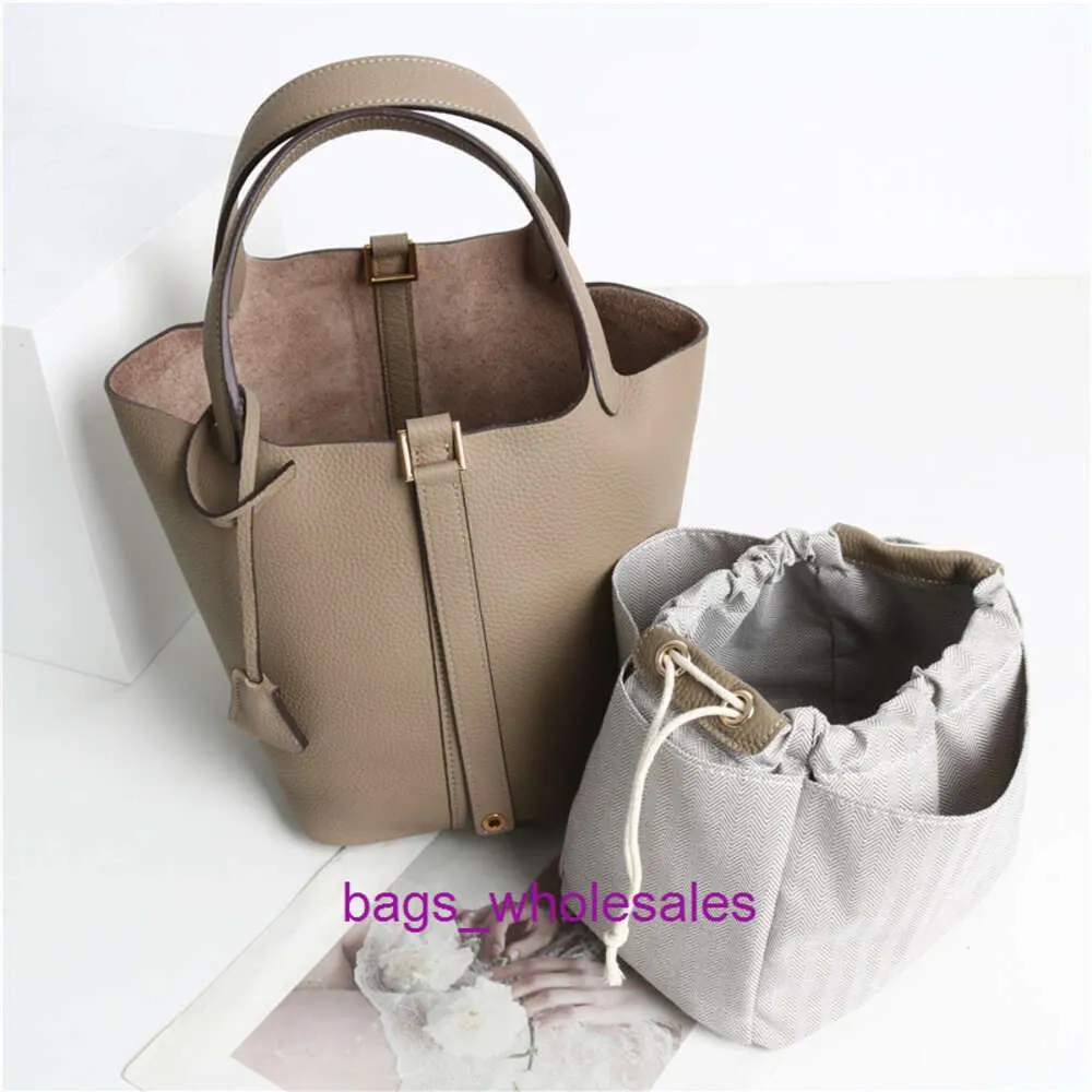 Shop-designed Bags Are Sold Cheaply Togo Head Cowhide Basket 2024 New Fashion Soft Bucket Bag with Handle