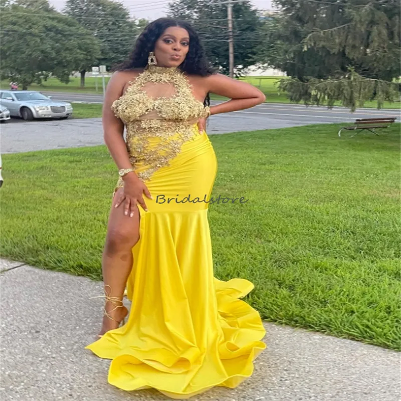 Fancy Yellow Plus Size Prom Dress for Black Girls Sexy Halter Neck Gold Applicques Mermaid aftonklänningar ärmlös formell tillfälle födelsedagsklänning med slits 2024