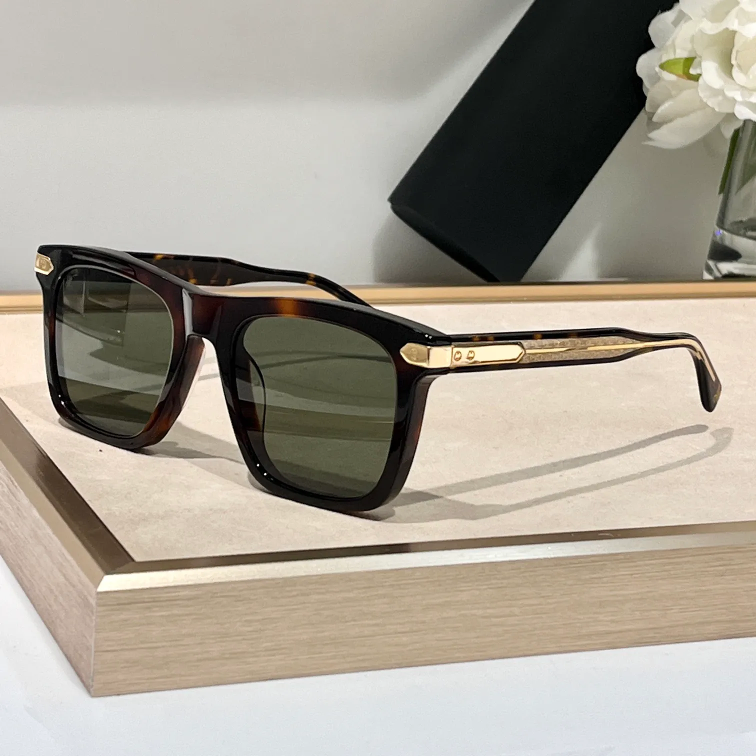 Master Design Okulary przeciwsłoneczne dla mężczyzn kobiety H062 Klasyczna moda Stylowy stylowy styl High Street Traveller Style anty-ultrafiolet retro talerze kwadratowe szklanki ramy losowe pudełko