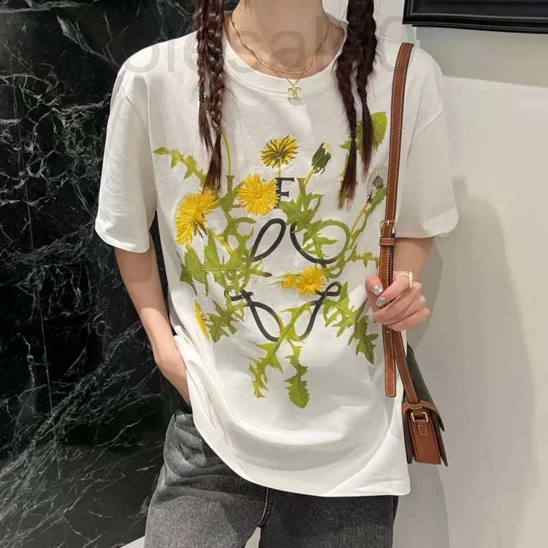 T-shirt Femme Designer Correct 2023 LO Famille Poitrine 3D Fleur Broderie Imprimer Manches Courtes Lâche Polyvalent Top FJMN