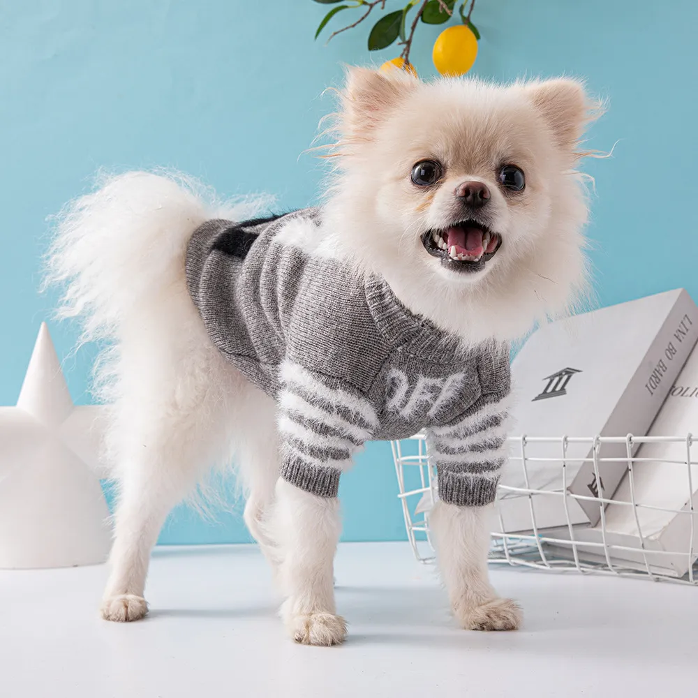 Luxury independent designer trendy brand dog sweater, thickened double layer soft and comfortable pet clothes, dog clothing