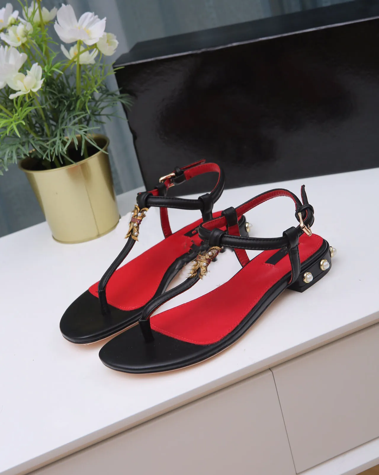 أعلى جودة D Designer G Sandals الشهيرة الشهيرة الجلدية المنخفضة أحذية الكعب الفاخرة Sandale Fashion Womens 475