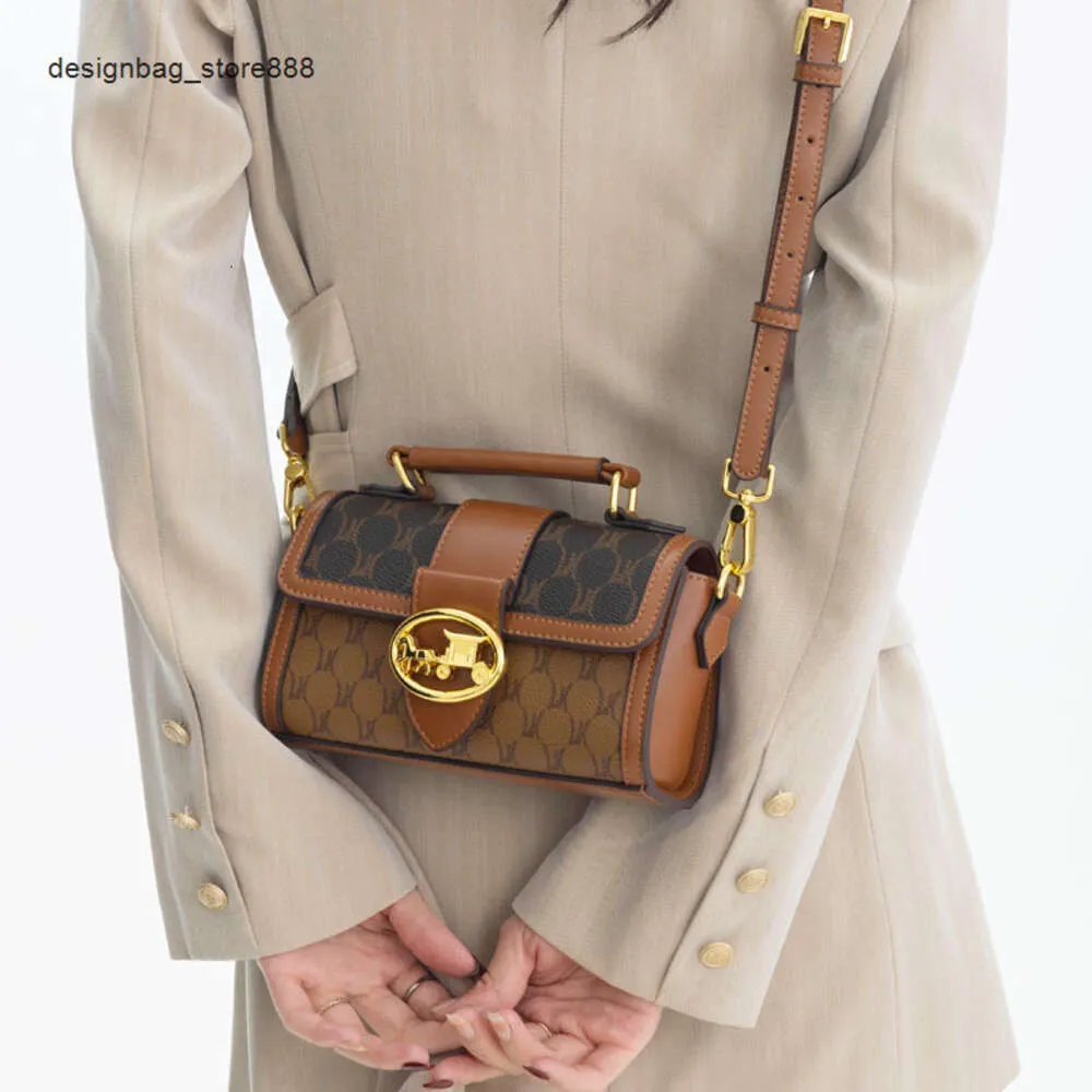 Snygga handväskor från toppdesigners Womens nya varumärken PRBYOPIA Väska vagn Textur Crossbody Liten Handheld Square