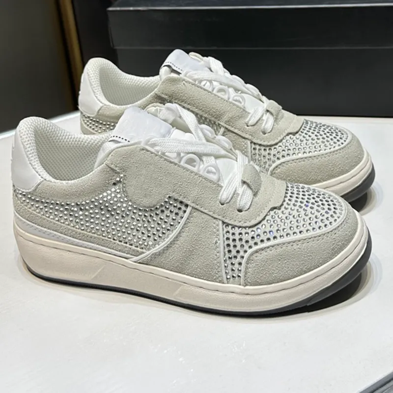 Nouvelles baskets en maille chaussures décontractées petit tissu en peau de mouton supérieur confortable doublure douce classique du concepteur en caoutchouc TPU combinaison semelle extérieure chaussures à talons plats mocassins