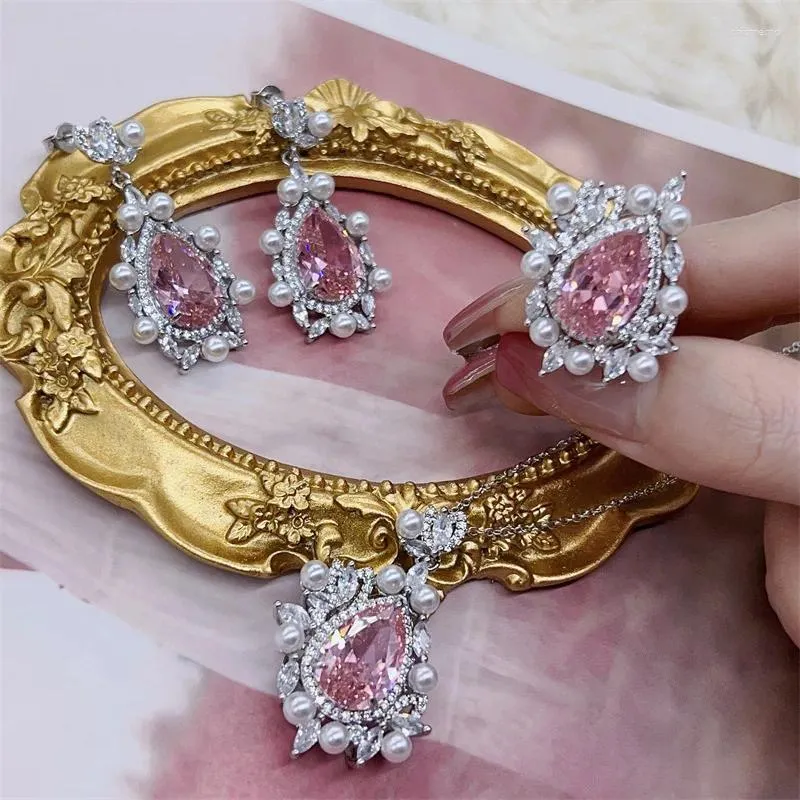 Ketting Oorbellen Set Luxe Roze Druppel Zirkoon Kettingen Ringen Voor Vrouwen Bruid Sieraden Accessoires Mode Elegante Vintage Huwelijkscadeau