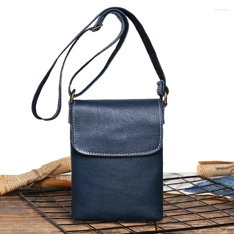 Torba Cowhide oryginalne skórzane ramię mini kobiety Mężczyźni Messenger na telefon Wysokiej jakości Vintage Brown Black Blue M3376