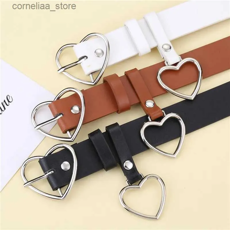 Belts Fashionable leather belt with metal heart-shaped buckle camel white retro PU belt designer Cinto Femino womens pants beltY240316