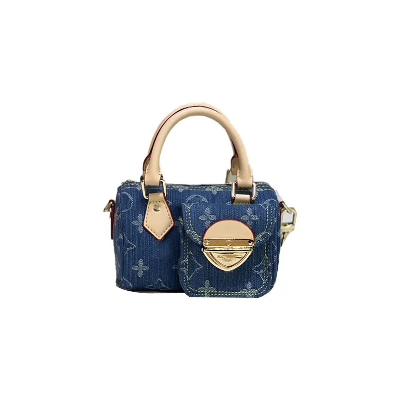 24SS Femmes Nano Totes Sacs Sac à main Luxurys Designers Shouder Bandoulière Messenger Dames Voyage Sac à main Totes Pochette avec porte-monnaie 16cm