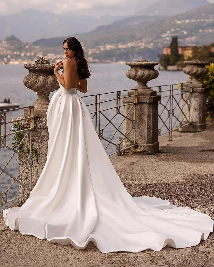 Elegant Boho Halter Neck Sexy Dress for Wedding with Appliques and Backless