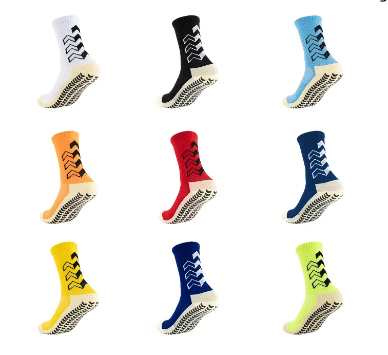 Chaussettes de Football antidérapantes pour hommes et femmes, chaussettes de Sport de plein air, à fond jaune, pointe de flèche, colle, moyennes et simples, nouvelle collection