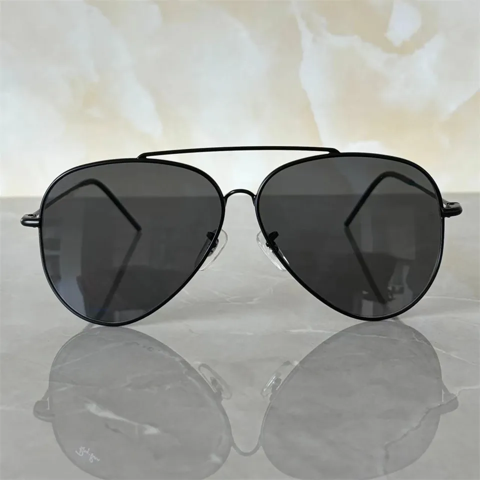 Lunettes de soleil de luxe classiques de luxe lunettes de vol de haute qualité mode décontractée grand métal plein cadre polarisé lunettes de soleil UV400 étui de bande en option multicolore