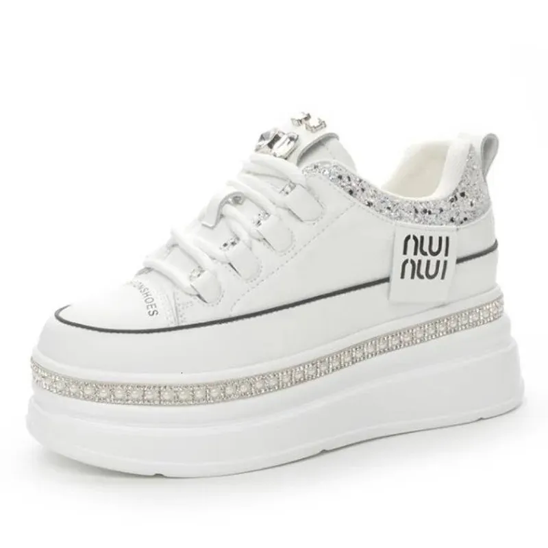 Toppkvalitet 7cm äkta läder kvinnor plattform kil höstfjäder dold häl vulkaniserade bling sneakers casual skor 240313