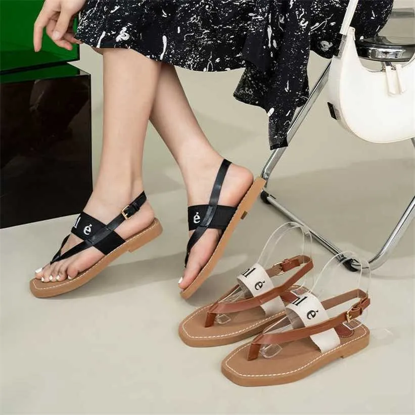 23% KORTING Sportschoenen 2024 Modieuze C Familie Pintoed Platte Sandalen Bovenkleding Slippers Letter Zomer Dames Visgraat Strandschoenen voor Dames