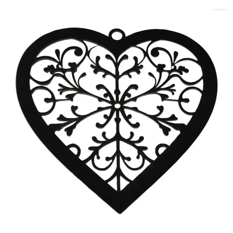 Figurine decorative Pendenti a cuore cavo pendenti in acciaio inossidabile decorazioni per ritagli di gioielli fai -da -te che producono strumento di artigianato con corda per la porta della finestra della porta