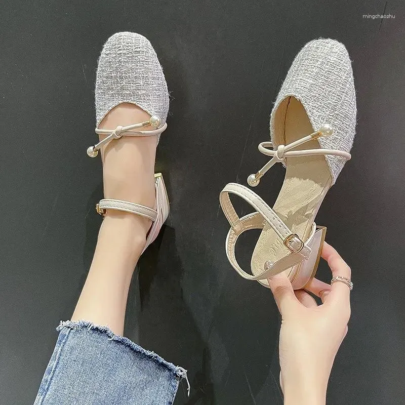 Модельные туфли, весна-осень 2024, элегантные женские сандалии Baotou с эластичным ремешком и бусинами на среднем каблуке и квадратном остром носке для взрослых