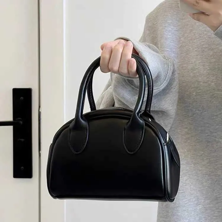 Bolsa boston de grande capacidade para inverno, moda coreana, design de nicho, minimalista e versátil com uma sensação de luxo