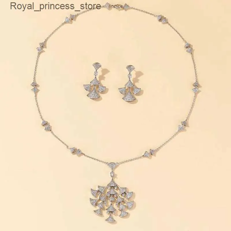 Ensembles de bijoux de mariage pour femmes, ensemble de luxe à la mode, Mini pendentif en éventail en Zircon tchèque, boucles d'oreilles en argent, collier Long Q240316