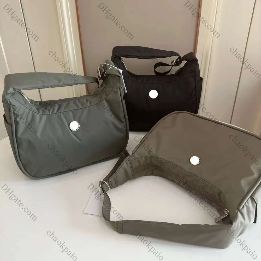 Ll Borse da yoga Designer Fashion Mini Borsa a tracolla in peluche e nylon Tote da 4 litri