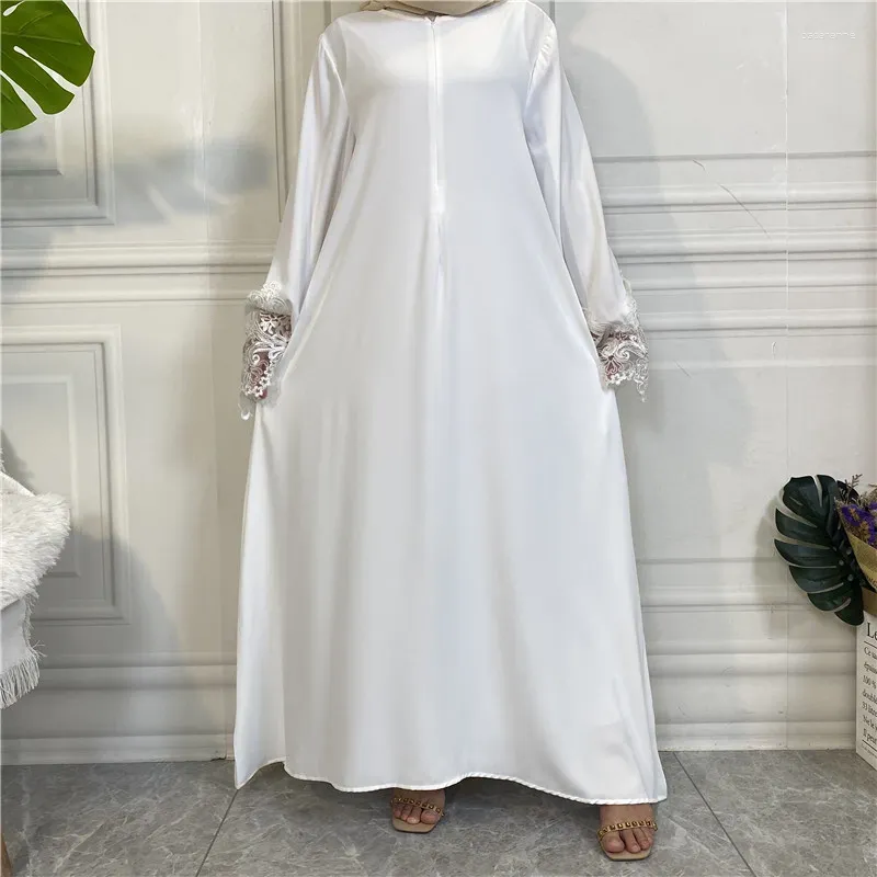 Vêtements ethniques Femmes Eid Robe musulmane Abaya Ramadan Maroc Robes Dubaï Abayas Kaftan Robes Arabe Longue Robe Dentelle Ceinture de couleur unie