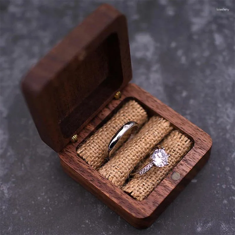 Jewelry Pouches Black Walnut Solid Wood Ring Box Jewellery Organizer Creative Earring Pendant Storage Portable Engagement Magnetic Boxes