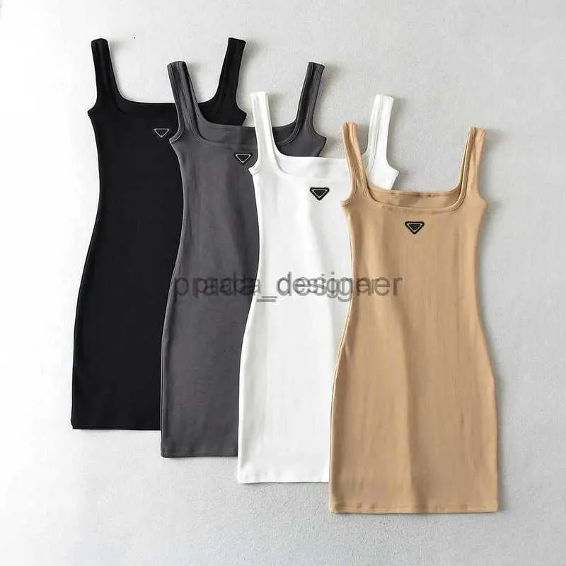 Fashion designer women's casual dress classic retro dress simple sleeveless high-quality knitted fabric women's dress