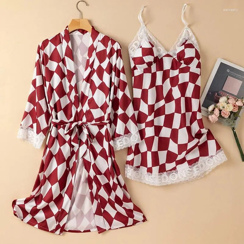 Vêtements de nuit pour femmes NightyRobe Set Bourgogne Plaid Sommeil Sexy Dentelle Garniture Femme Peignoir Robe Printemps Été Lâche Rayonne Chemise de Nuit Home Wear