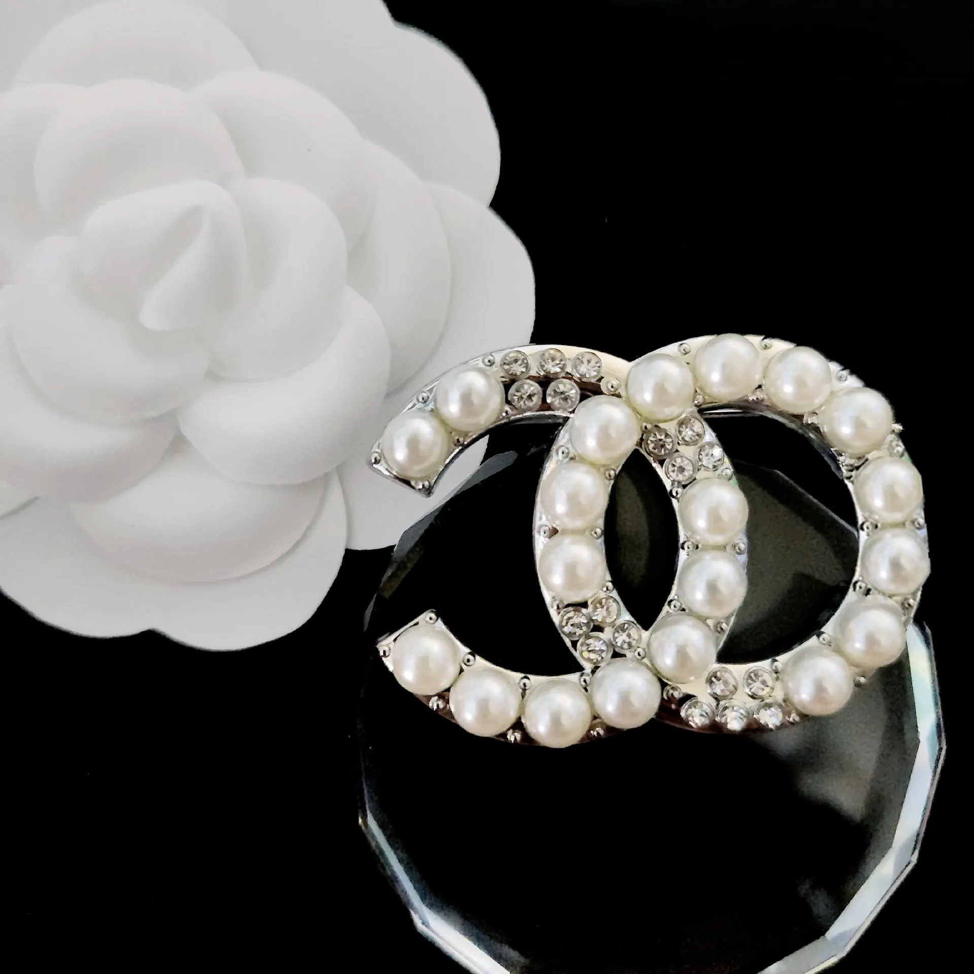 20 Style Classic Vintage Marka Desinger Broş Broş Broşlar Takım Pin Mücevher Aksesuarları Evlen Düğün Partisi Hediyesi