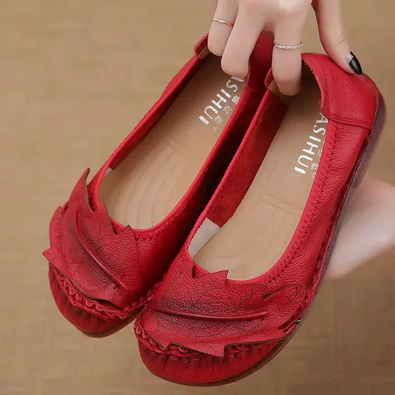 ブーツレッドデザイナーシューズお母さん浅いローファー2021オックスフォードフラット女性用の快適なローファーズのための本革のモカシン女性靴