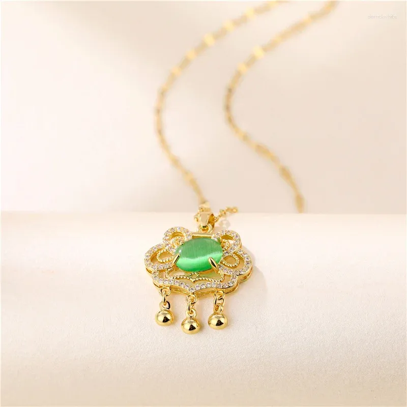 Pendant Necklaces Lucky Stainless Steel Chain Classic Green Stone Necklace For Women Lady Kids Jewelry Daily Party Accessories Gifts