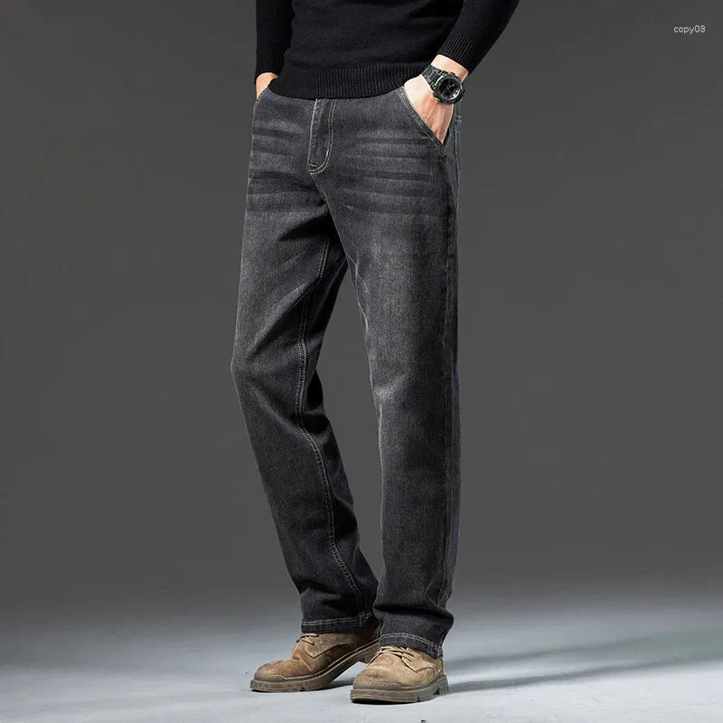 Jeans pour hommes 2024 Conception de poche diagonale simple et polyvalente Pantalon de vêtements d'affaires droits lâches