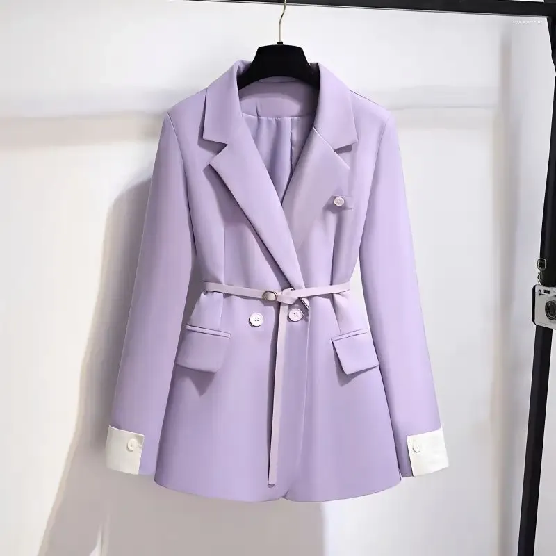 Kvinnors kostymer plus storlek Stylish Slim Suit Jacket 2024 Spring and Autumn Chubby Girl Fashion Age-Reducing Blazer Top With Belt