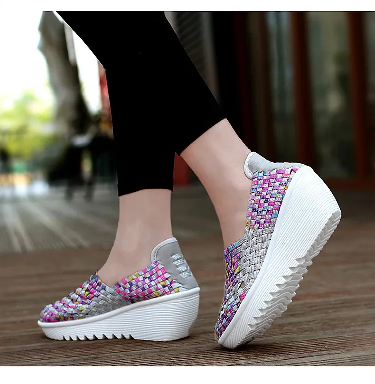 women sneakers (16)