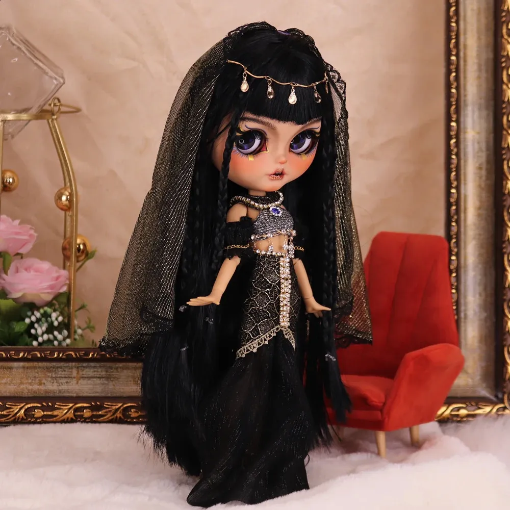 Cleopatra Icy DBS Blyth Doll Puting Mouth Tan Skin Matte Face 16 BJD AZONE S ANIME GIRL 240311