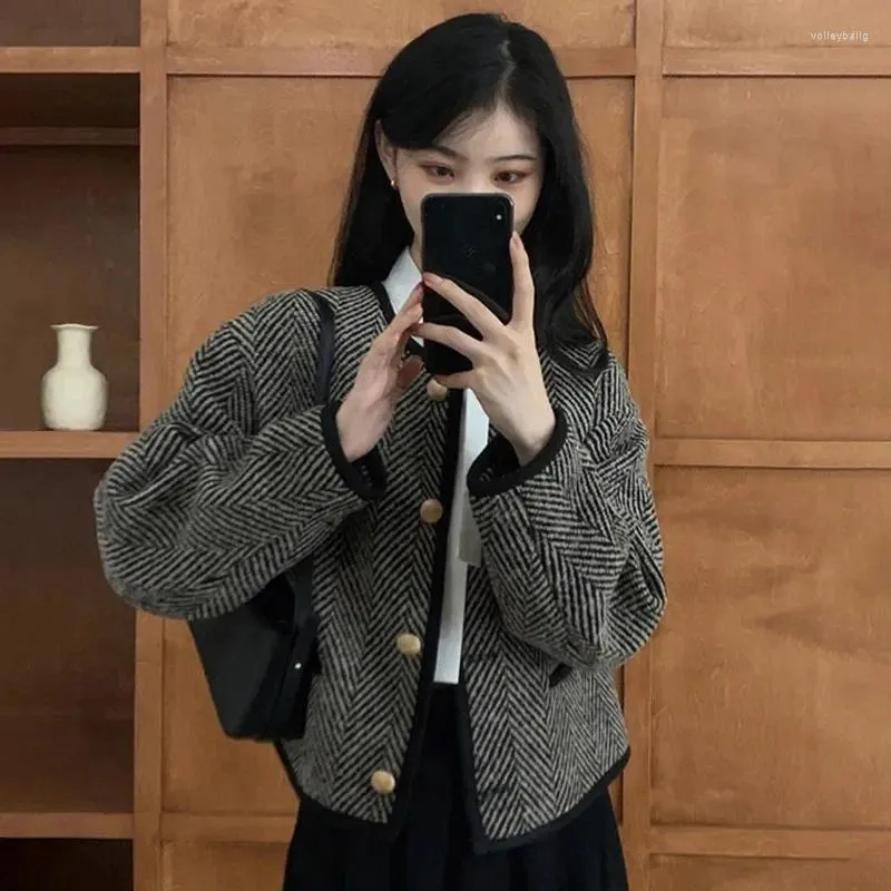 Giacche da donna Cappotto primaverile autunnale Piccolo vento profumato corto di lana coreano nero invernale versatile Top femminile