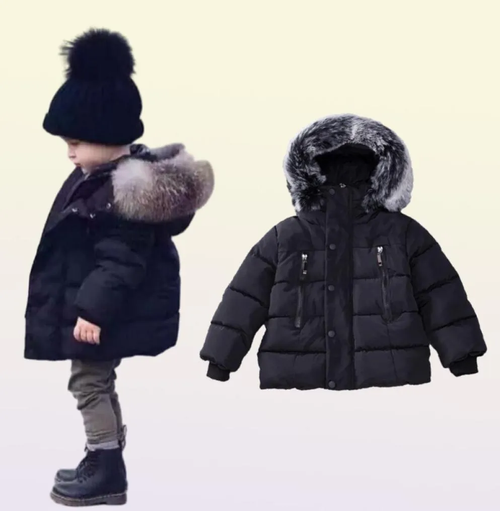 2024 Retail 9 färger barn vinterrockar pojkar flickor lyxig designer förtjockar bomullspadded down coat spädbarn baby flicka jacka huva jacka8644578 bästa kvalitet