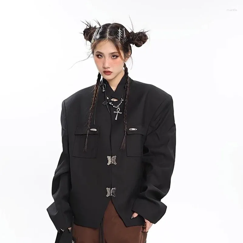 Damen-Jacken, Schulterpolster-Blazer im chinesischen Stil, Nische, Herren-High-End-Design, metallische Mode, Schmetterlingsknopf-Jacke, frisch