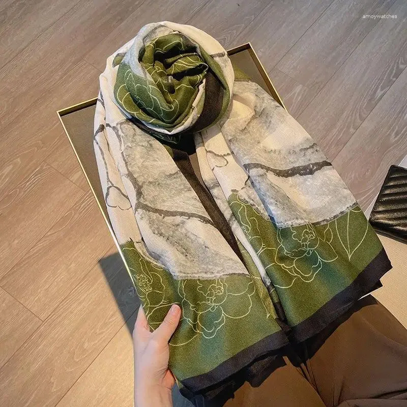 Halsdukar 2024 Four Seasons Universal Cotton and Scarf For Women Elegant Flowers Noble Spring Autumn Warmth Shawl YC66