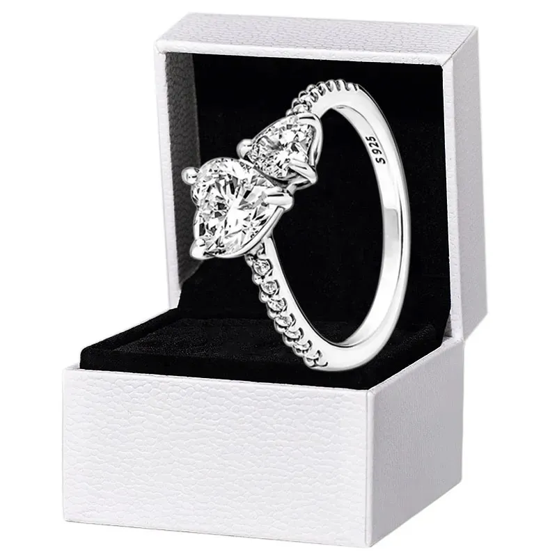 Designer Womens Diamond Ring Romantique Zircon Brillant Rond Pierre De Mariage De Mode De Mariée Bijoux Bagues De Fiançailles Pour Les Femmes La famille Pan