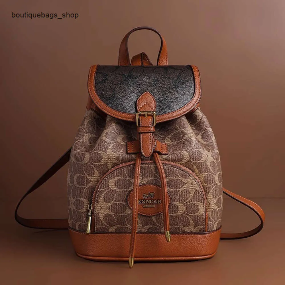 Pas cher en gros liquidation limitée 50% de réduction sac à main Hong Kong haut sac à dos femmes automne nouvelle mode lumière luxe qualité voyage banlieue