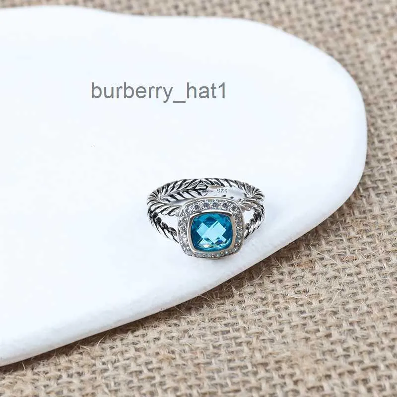 Anello con topazio blu con zirconi, design alla moda, anelli di fidanzamento per matrimonio da donna